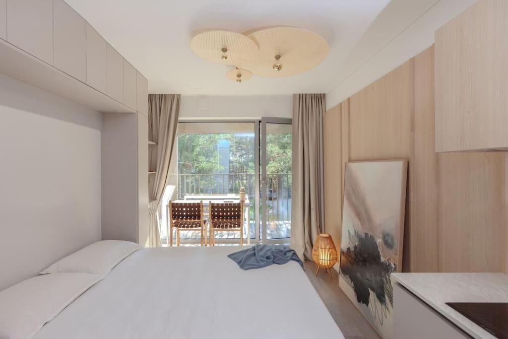 Luxury In Pinewood 3min Walk To Sea