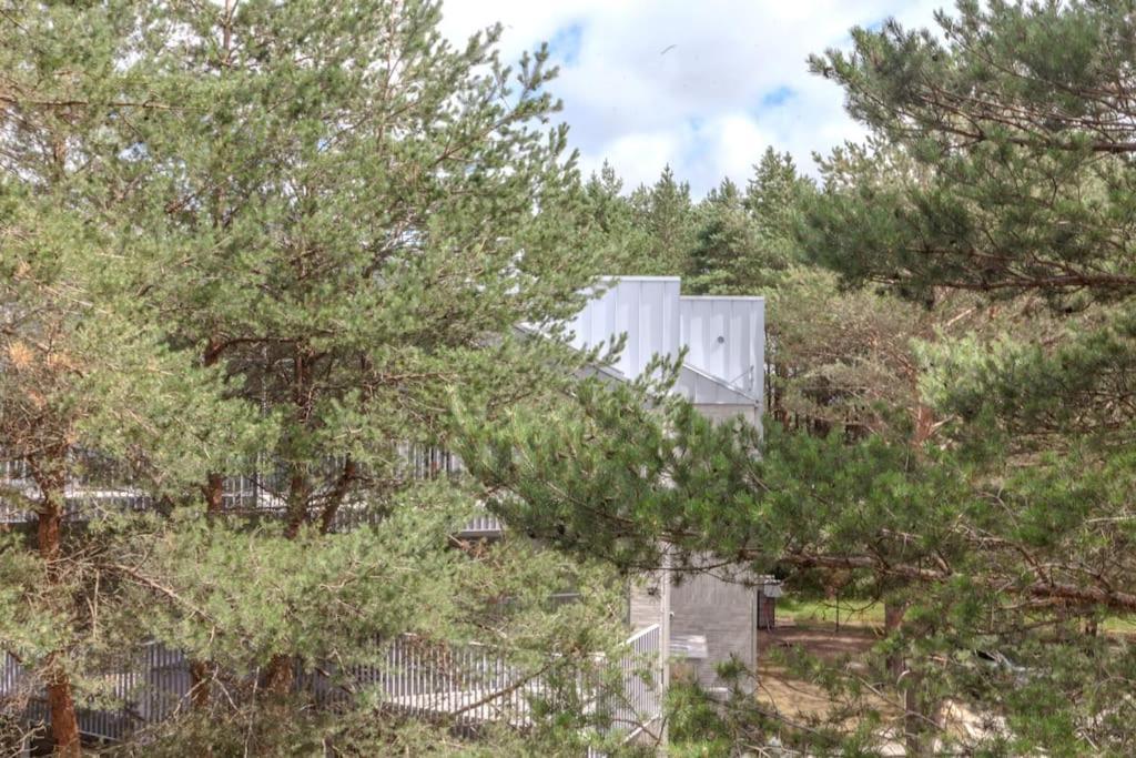 Luxury In Pinewood 3min Walk To Sea Apartment *